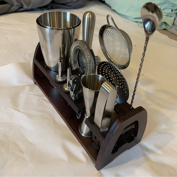 New Stainless Steele Cocktail Shaker Bartending Set with Stand Gift Christmas - Picture 3 of 8
